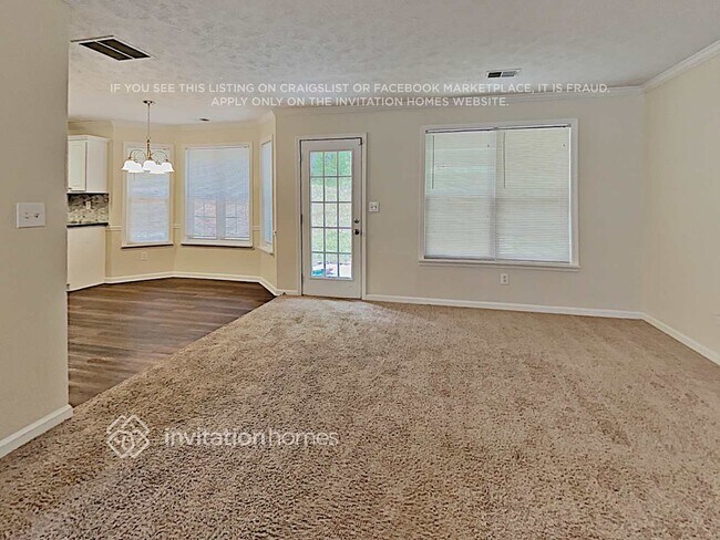 Foto del edificio - 3300 Glen Summit Ln