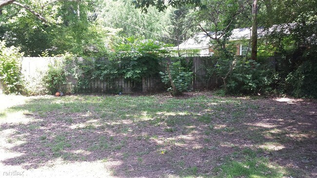 Building Photo - 1337 S Perkins Rd