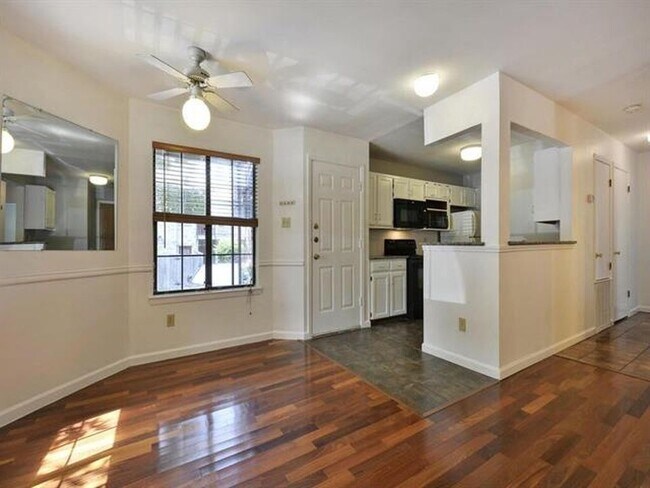 Foto del edificio - 2913 Pearl St