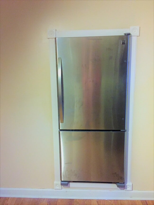 Building Photo - 3926 W Byron St