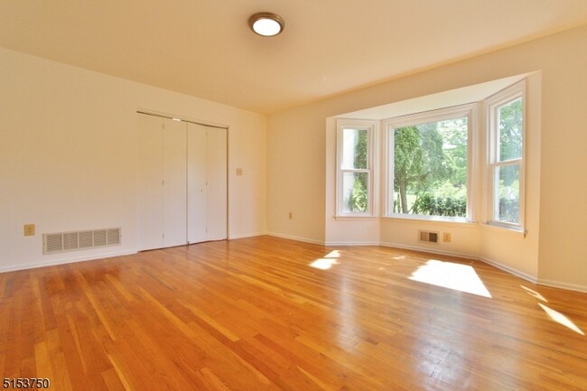 Building Photo - 23 Millman Dr