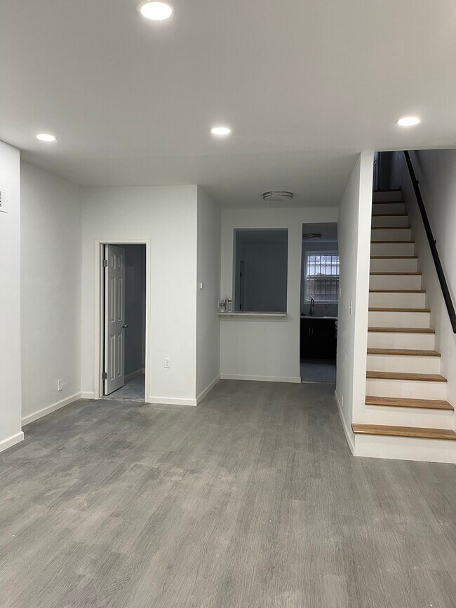 Casa adosada recientemente renovada - 1030 Brandywine St