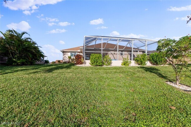 Building Photo - 1709 SW 15th Pl