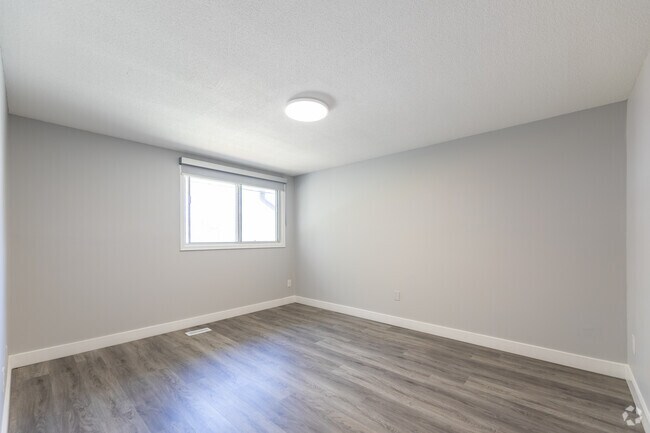 3 chambres, 2 salles de bain - 1350 pi2 - Chambre - Georgian Court Townhomes
