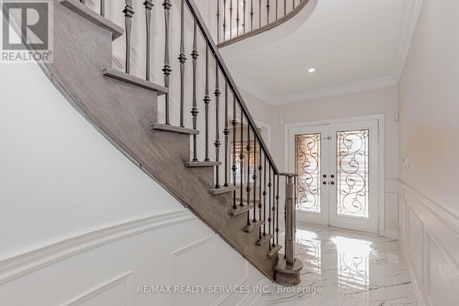 Photo du bâtiment - 50 Amboise Crescent