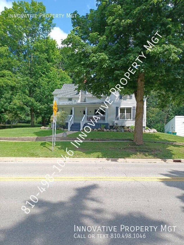 Primary Photo - Beautifully finished 2 bedroom with 1 bath...