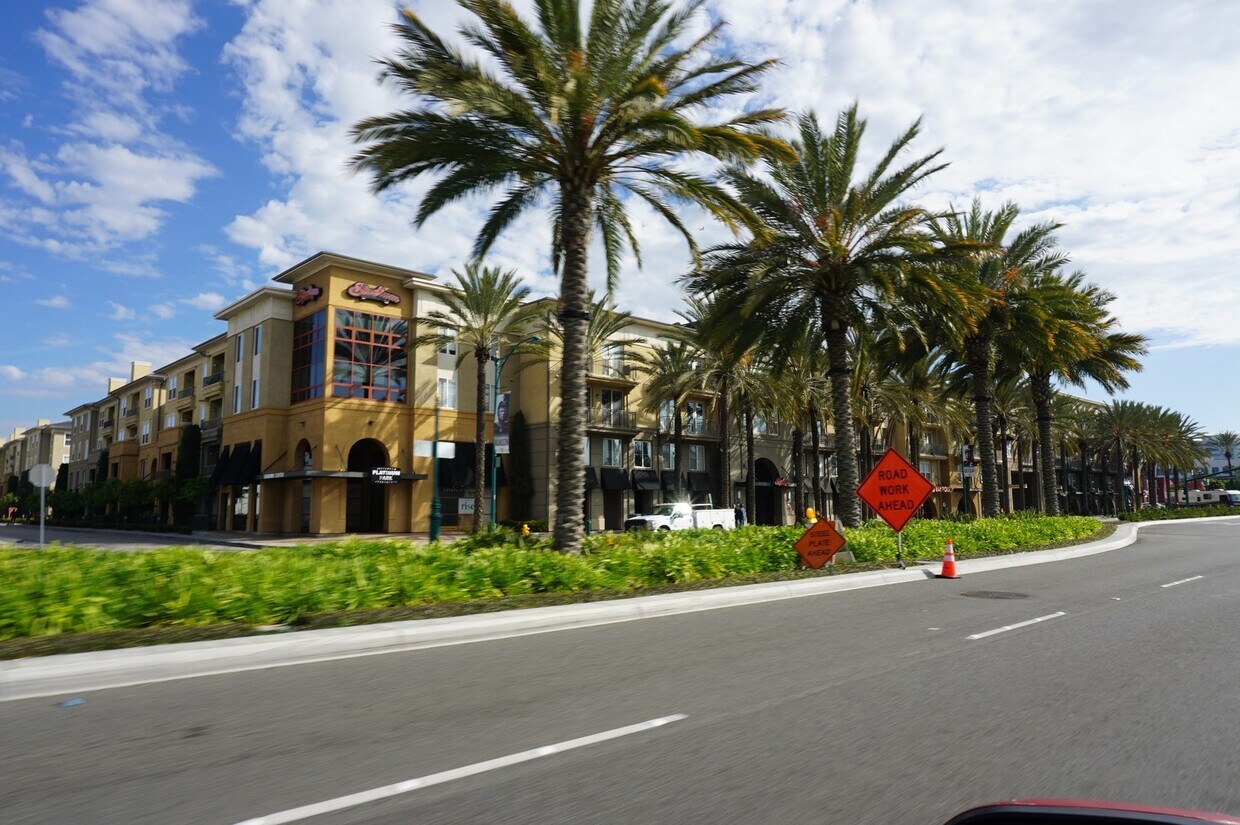 1801 E Katella Ave Unit 2031, Anaheim, CA 92805 Condo for Rent in