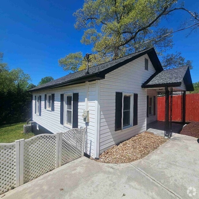 Building Photo - 359 Hoyt St