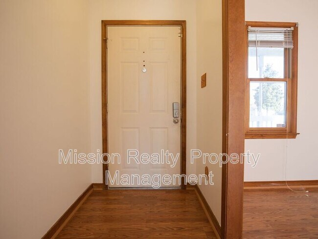 Foto del edificio - 7412 Pineleaf Dr