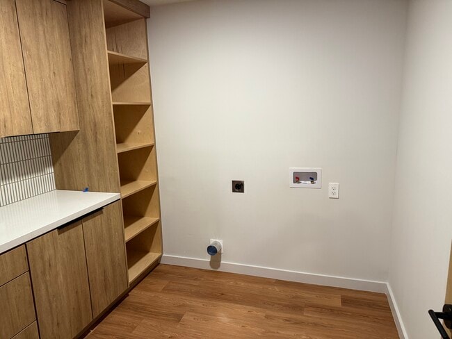 Foto del edificio - 714 Sage Ln