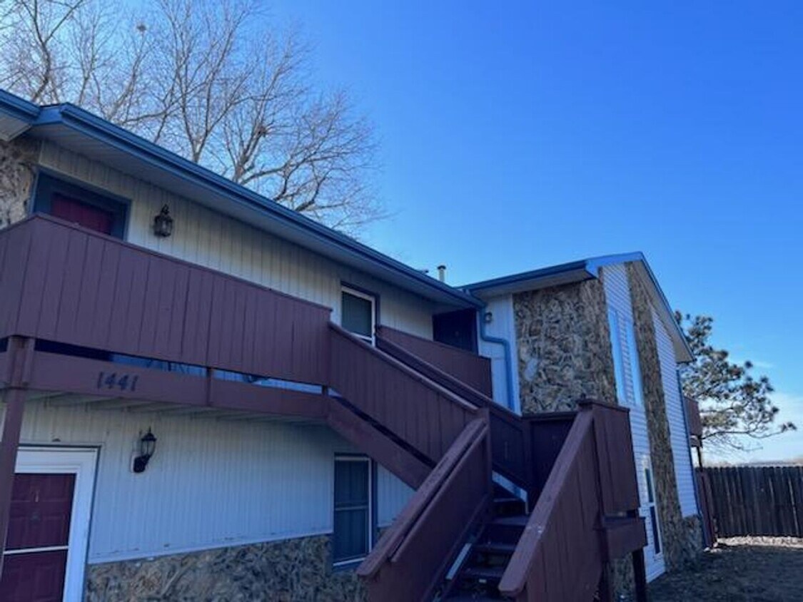Foto principal - 1441 N. Smith Ct #4