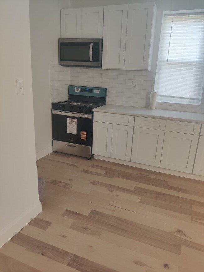 Foto del edificio - 1620 Lindley Ave