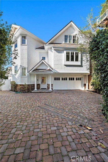 Building Photo - 2340 Bayside Dr