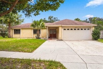 Building Photo - 8334 Crosswicks Dr