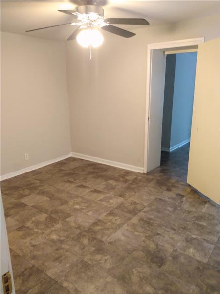 Foto del edificio - 1304 Oak Ln