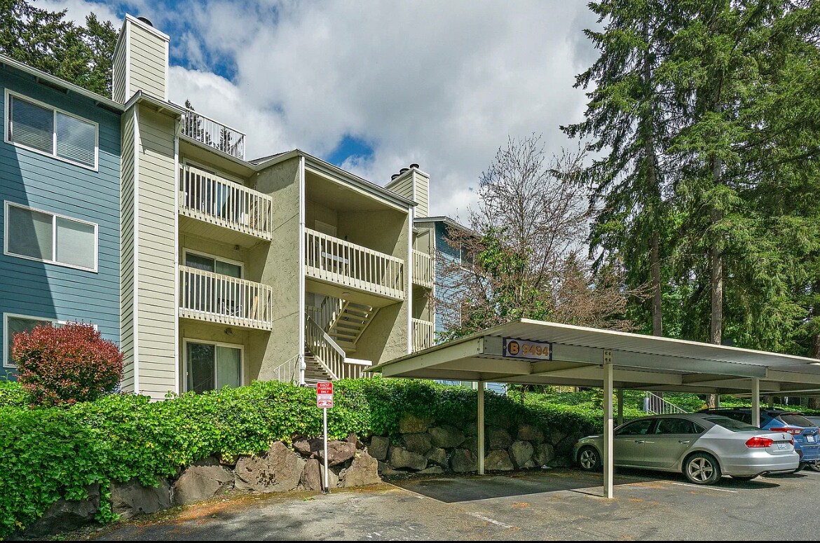 9494 Redmond Woodinville Rd NE Unit B205, Redmond, WA 98052 Condo for