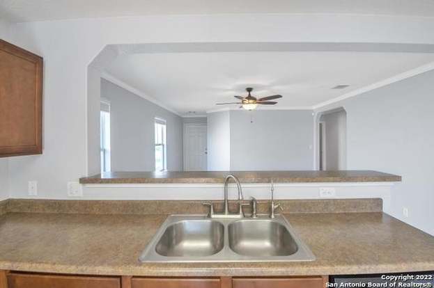 Foto del edificio - 9010 Oakwood Park