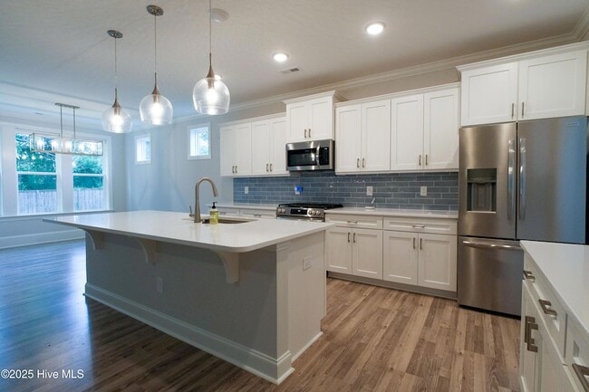 Building Photo - 275 Sailor Sky Wy
