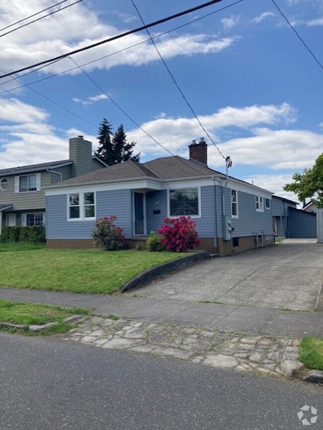 847 NE 53rd Ave