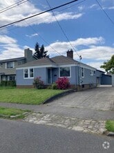 Building Photo - 847 NE 53rd Ave