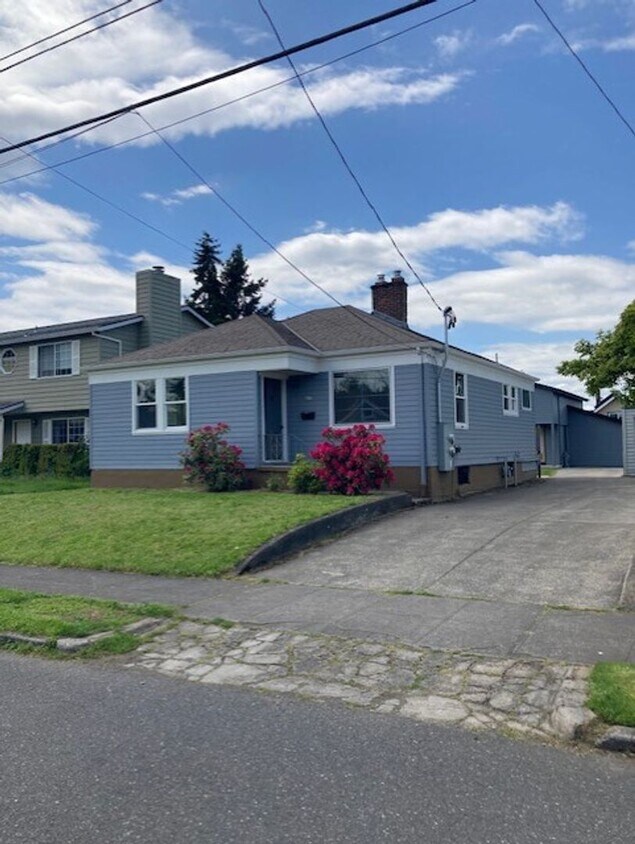 Foto principal - Updated North Tabor 2 Bedroom, 1 Bathroom ...