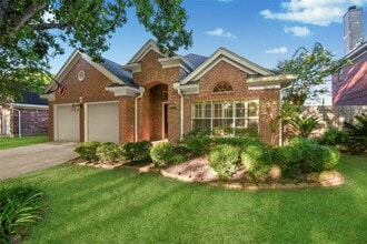 Building Photo - 1506 Forest Home Dr