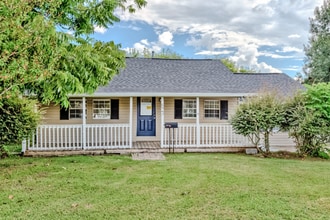 Building Photo - 823 Boston Ave