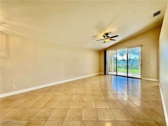 Building Photo - 2048 Painted Palm Dr