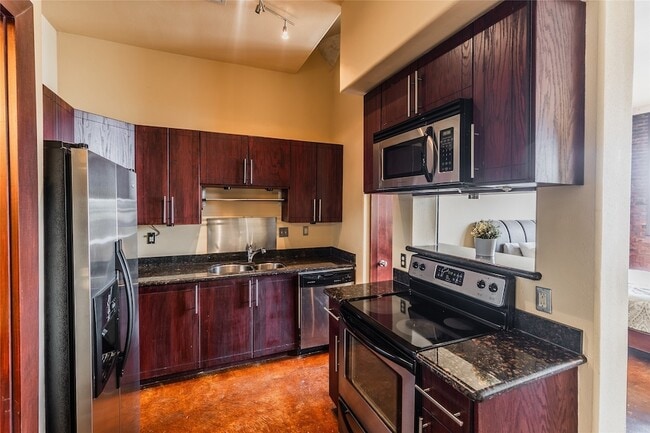 Photo - 2205 McKinney St Apartment