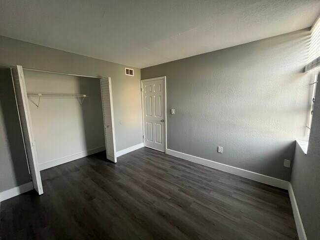 Foto del edificio - 8145 NW 7th St