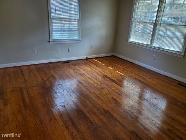 Building Photo - 3 br, 2 bath House - 220 Fairway Drive