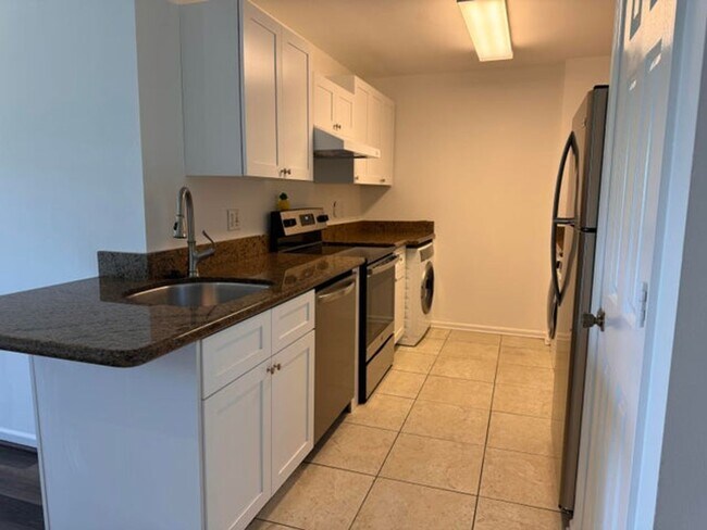 Foto del edificio - 2020 Greenview Shores Boulevard 116, Welli...