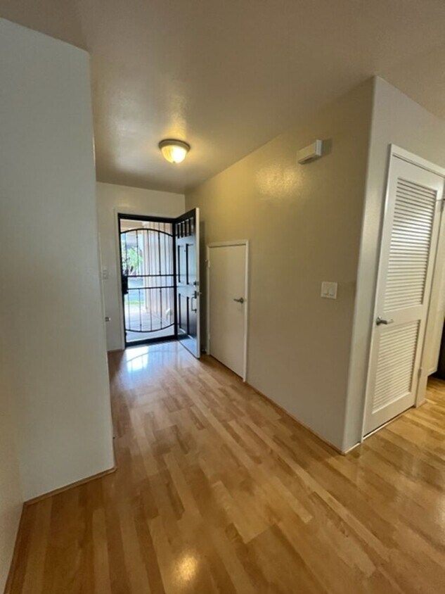 Primary Photo - Nohona Mililani Mauka 2 bed/2 bath/ 1 car ...