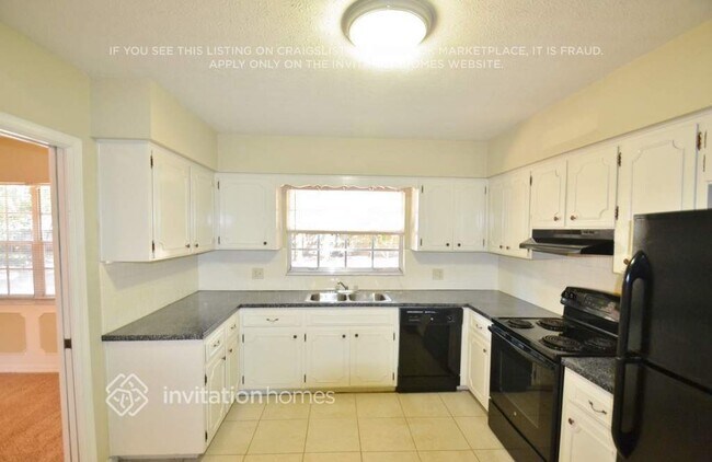 Foto del edificio - 706 Westwood Cir