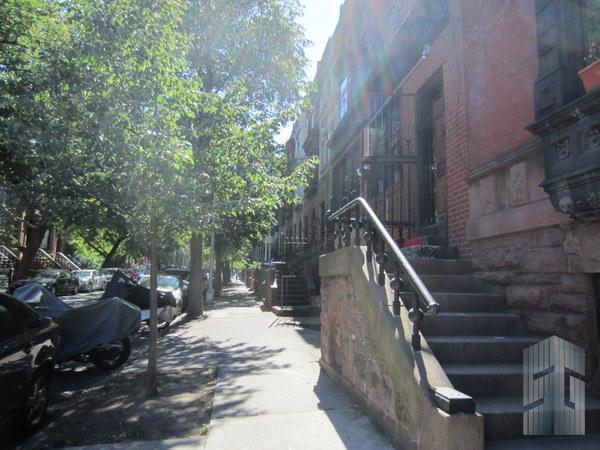 Foto del edificio - 1 bedroom in BROOKLYN NY 11217