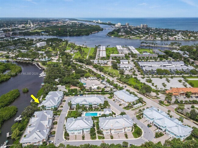 Foto del edificio - 620 Inlet Waters Cir