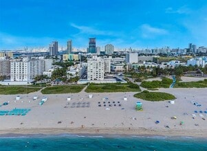 Building Photo - 465 Ocean Dr