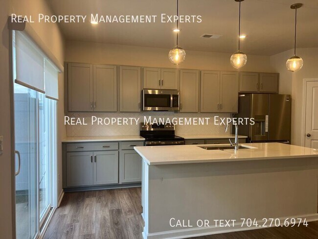 Foto del edificio - 3115 Hutton Gdns Ln