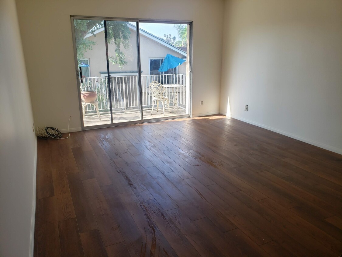 Foto principal - 4475 Dale Ave
