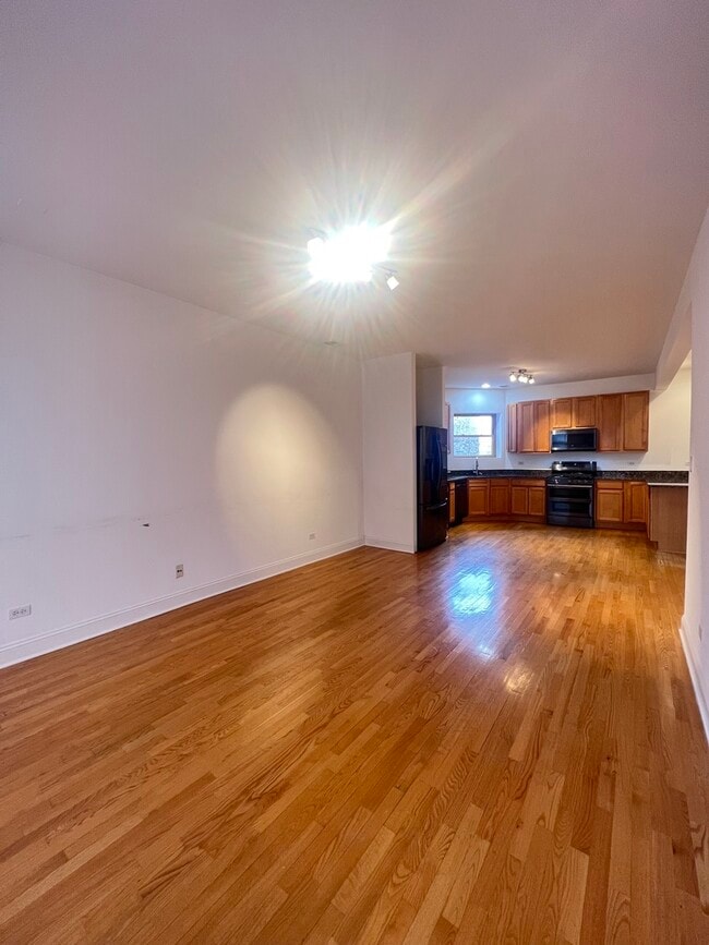 6518 S Greenwood Ave Unit 3S, Chicago, IL 60637 Condo for Rent in