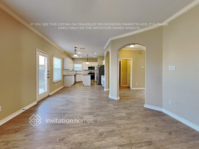 Building Photo - 830 Randall Rd