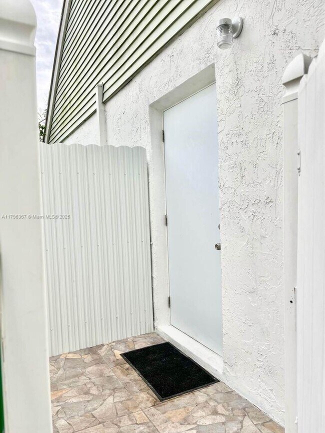 Foto del edificio - 2731 Cypress Ave