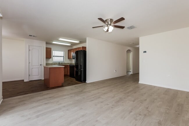 Foto del edificio - 748 Chatham Walk Dr