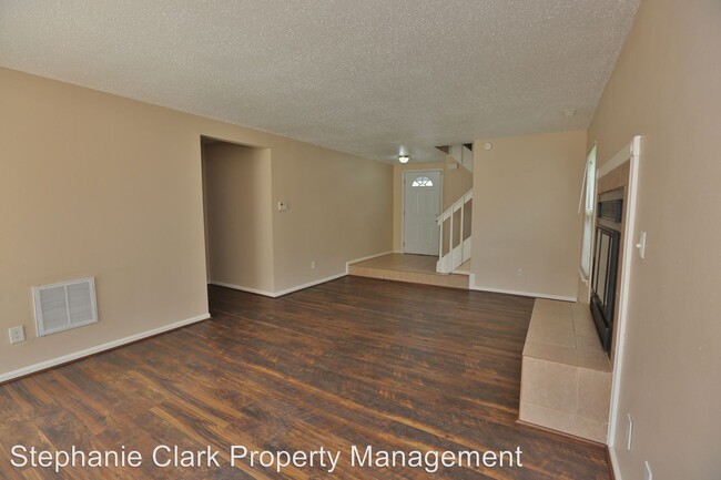 Building Photo - 830 Chimney Hill Pky