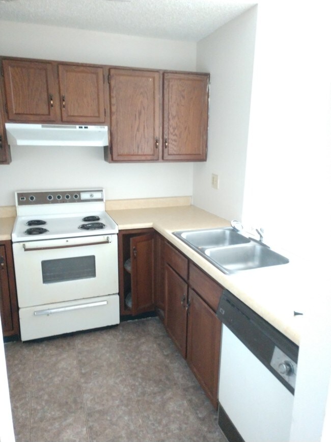 Building Photo - 243 Keystone Dr