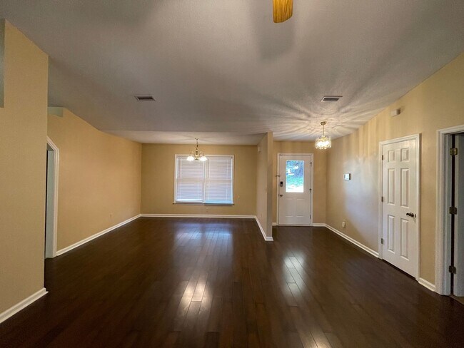 Foto del edificio - Quail Hollow Subdivision -  $300 OFF FIRST MONTH RENT W/12M LEASE