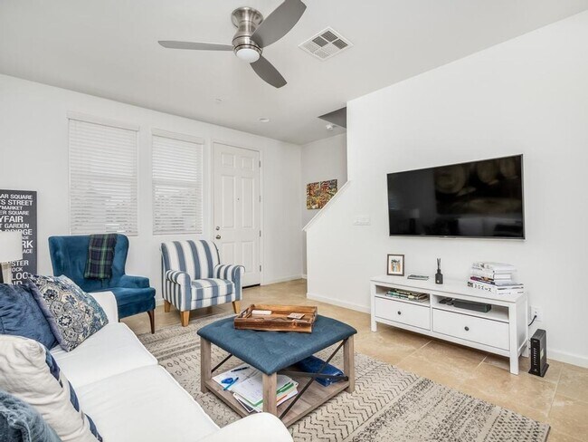 Foto del edificio - Beautiful Town Home in Clovis