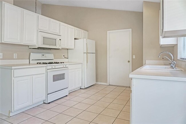 Building Photo - 155 Clarinet Way