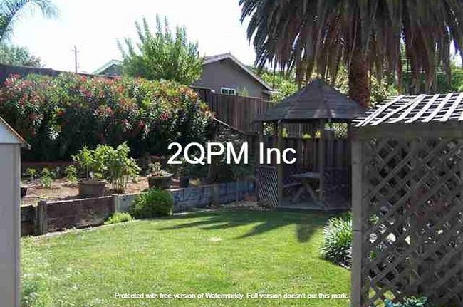 Building Photo - 5471 Louisiana Dr