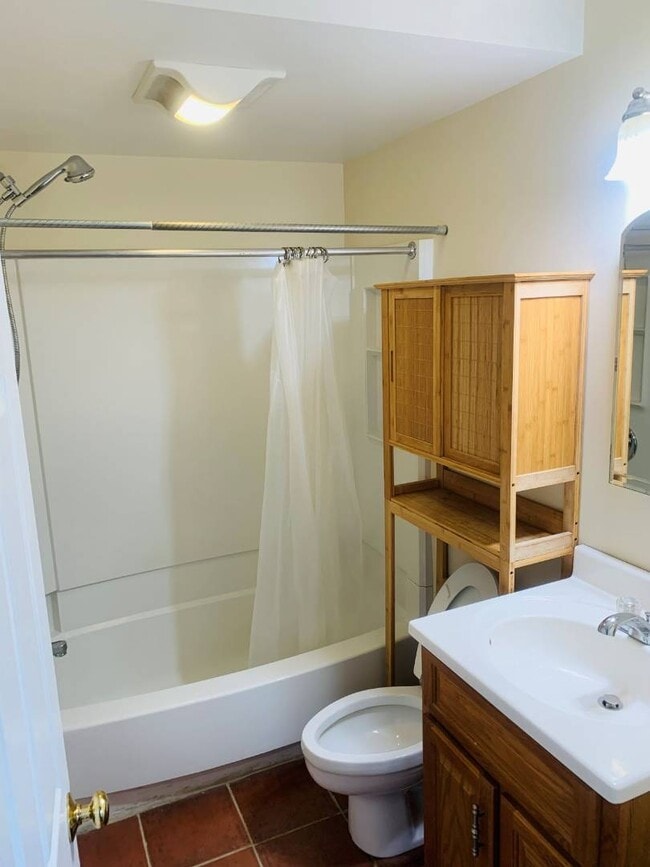 7 Grove St, Glen head, NY 11545 House Rental in Glen head, NY